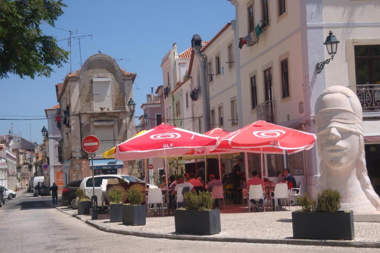 Apartamento No Centro Historico De Setubal Luaran gambar